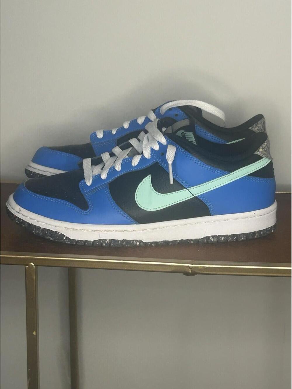 Nike Dunk Low SE Black Light Photo Blue Mint Foam Size 7y